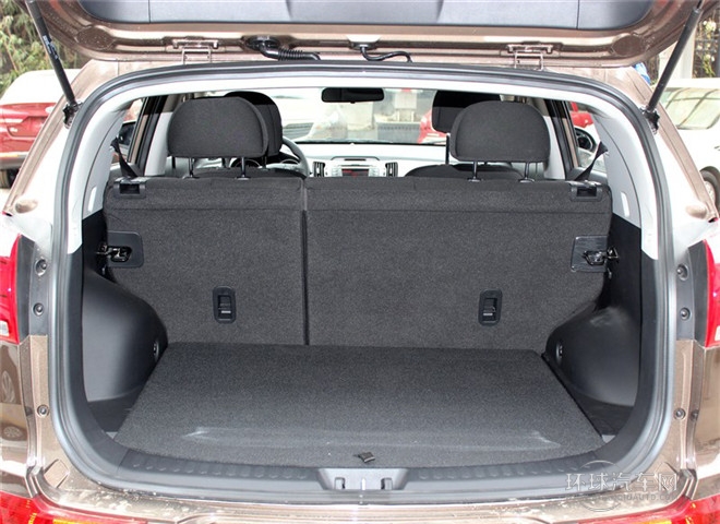 2015款 2.0L 手動兩驅版GL