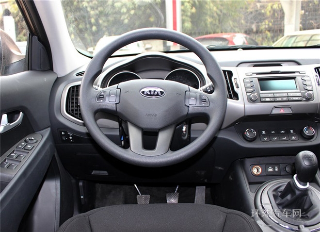 2015款 2.0L 手動兩驅版GL