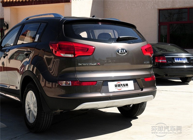 2015款 2.0L 手動兩驅(qū)版GL