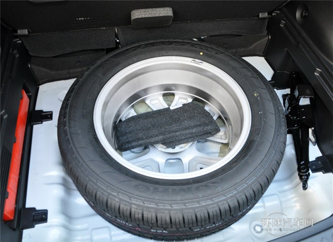 2015款 2.0L 手動兩驅(qū)版GLS