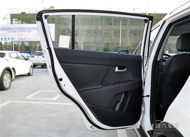 2015款 2.0L 手動兩驅版GLS