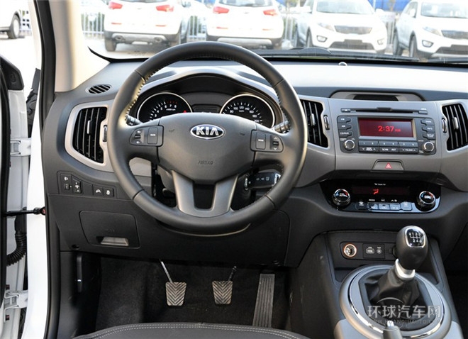 2015款 2.0L 手動兩驅(qū)版GLS