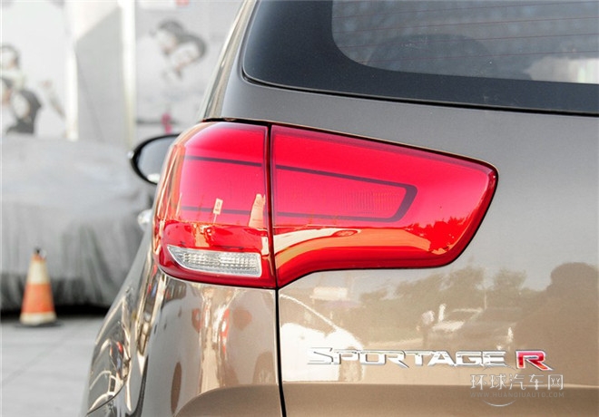 2015款 2.0L 自動(dòng)兩驅(qū)版DLX