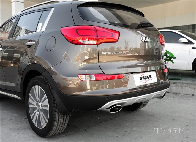 2015款 2.0L 自動兩驅版DLX