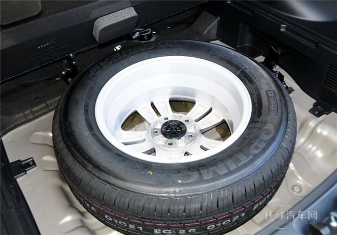 2015款 2.0L 自動兩驅(qū)版GL