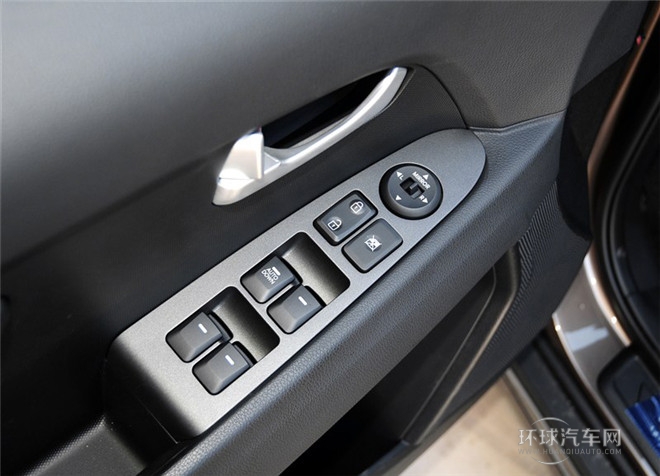 2015款 2.0L 自動兩驅版GL