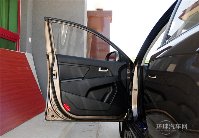 2015款 2.0L 自動兩驅版GL