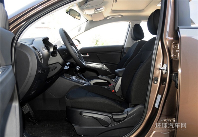 2015款 2.0L 自動兩驅版GL