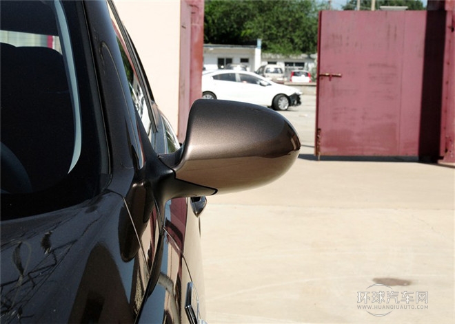 2015款 2.0L 自動兩驅版GL