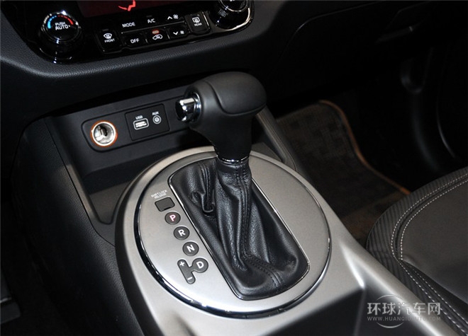 2015款 2.0L 自動兩驅版GLS