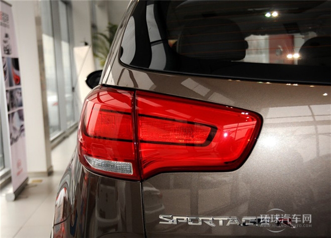 2015款 2.0L 自動兩驅版GLS