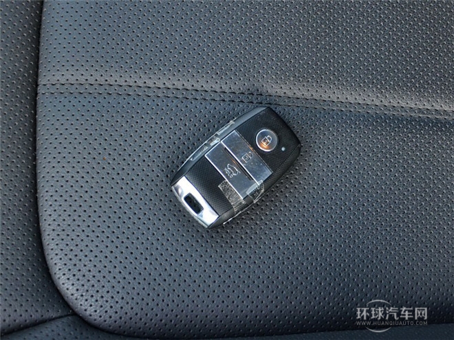 2015款 2.0L 自動(dòng)四驅(qū)版GLS