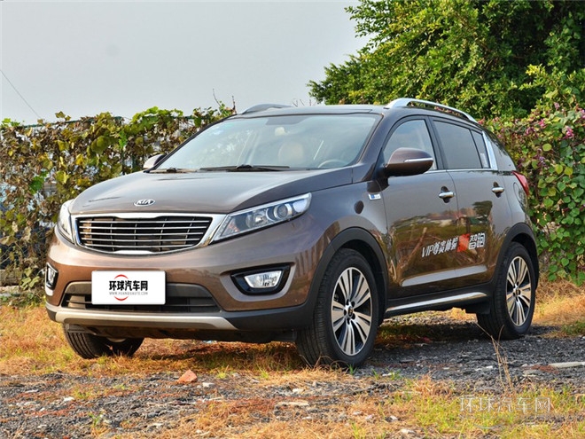 2015款 2.0L 自動四驅版GLS