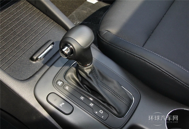 2014款 2.0L 時尚版