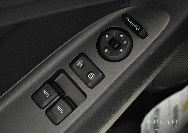 2014款 1.6T 時尚版