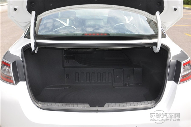 2014款 2.0L Hybrid 豪華版