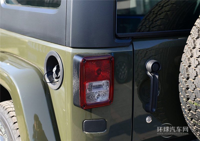 2015款 3.6L 四門版 Sahara