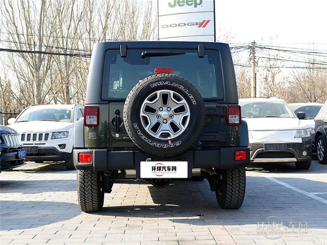 2015款 3.6L 四門版 Sahara