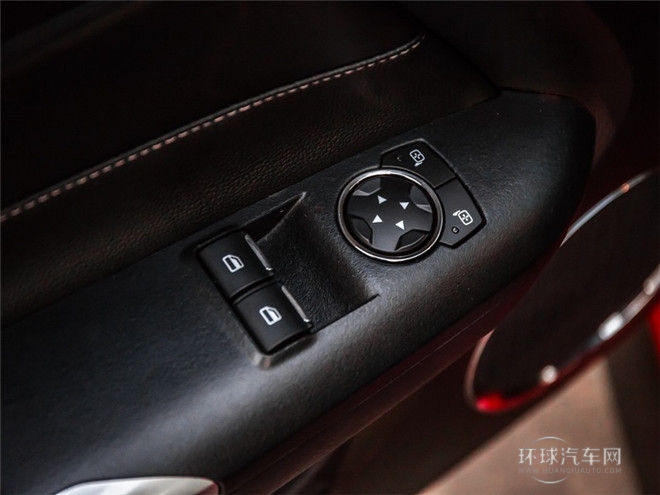 2015款 2.3T 運動版