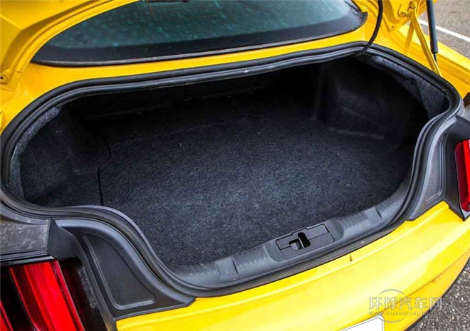 2015款 2.3T 運(yùn)動版