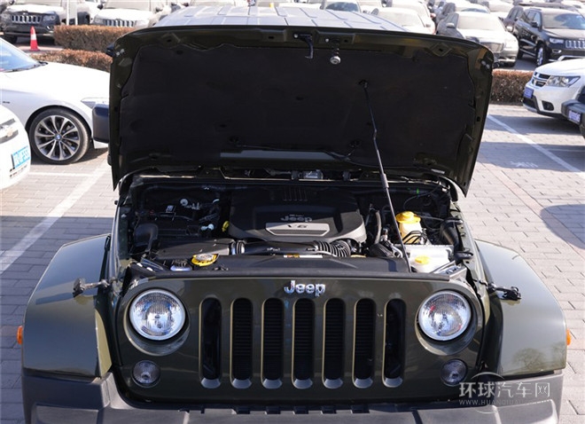 2015款 2.8TD 四門版 Sahara