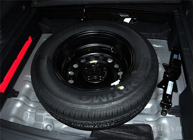 2015款 1.5L 舒適版