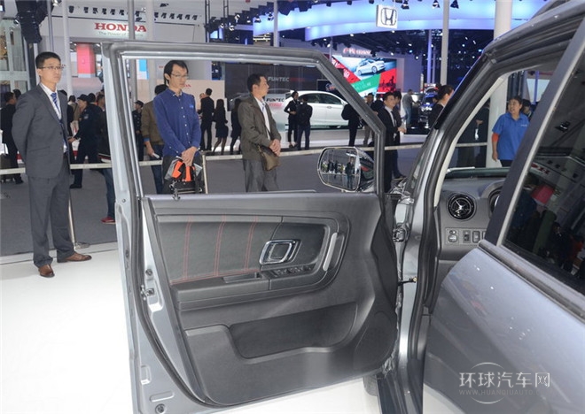 2015款 1.5L 舒適版