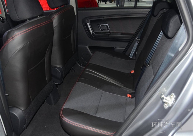 2015款 1.5L 舒適版