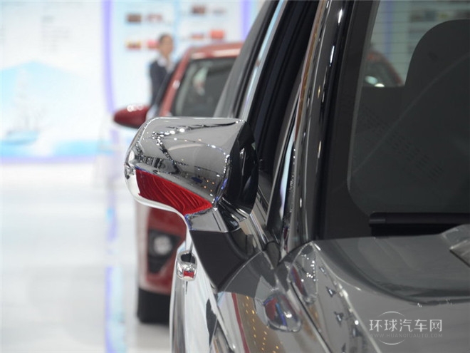 2015款 1.5L 舒適版