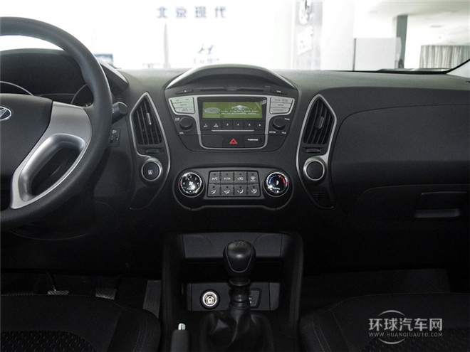 2015款 2.0L 手動兩驅舒適型 國IV