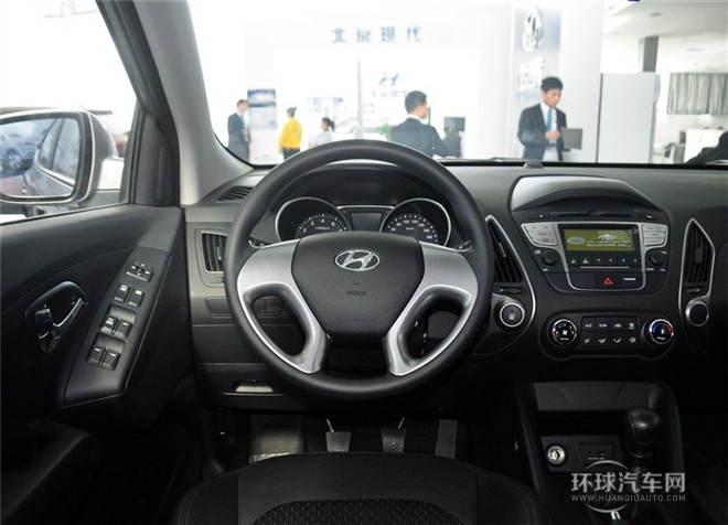 2015款 2.0L 手動兩驅舒適型 國IV