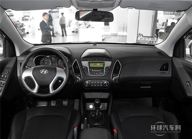 2015款 2.0L 手動兩驅舒適型 國IV