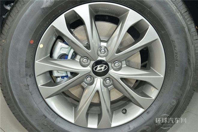 2015款 2.0L 手動兩驅(qū)舒適型 國V