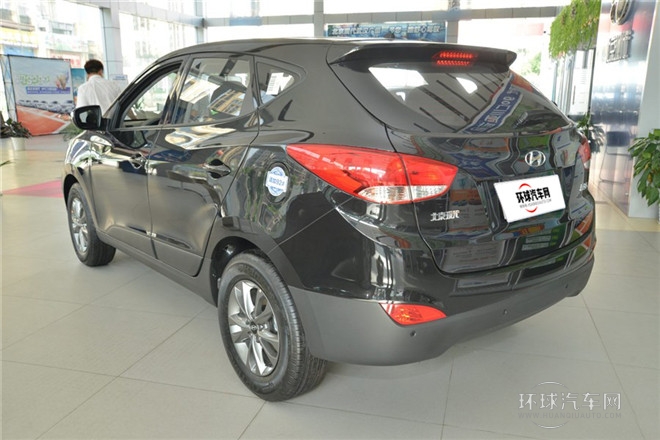 2015款 2.0L 手動兩驅舒適型 國V