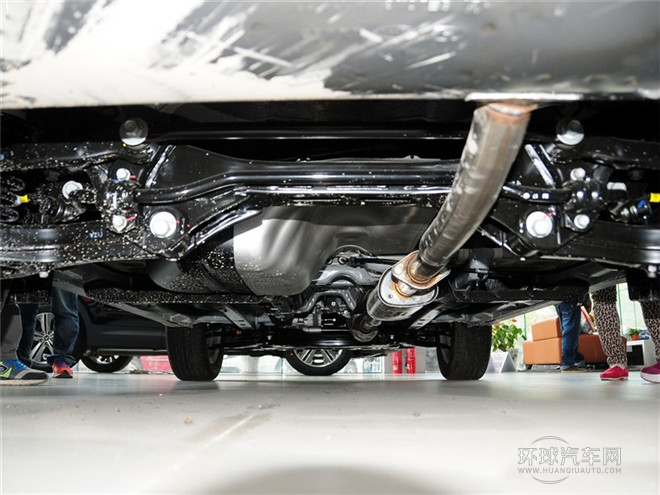 2015款 2.0L 自動兩驅(qū)領(lǐng)先型 國IV
