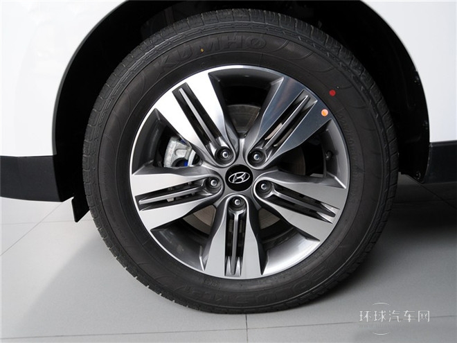 2015款 2.0L 自動兩驅領先型 國IV