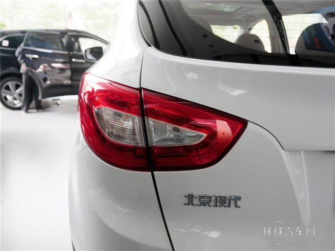 2015款 2.0L 自動兩驅領先型 國IV