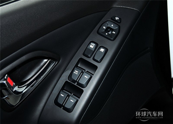 2015款 2.0L 自動兩驅領先型 國V