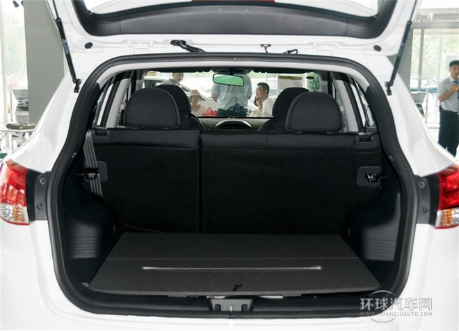 2015款 2.0L 自動兩驅舒適型 國IV