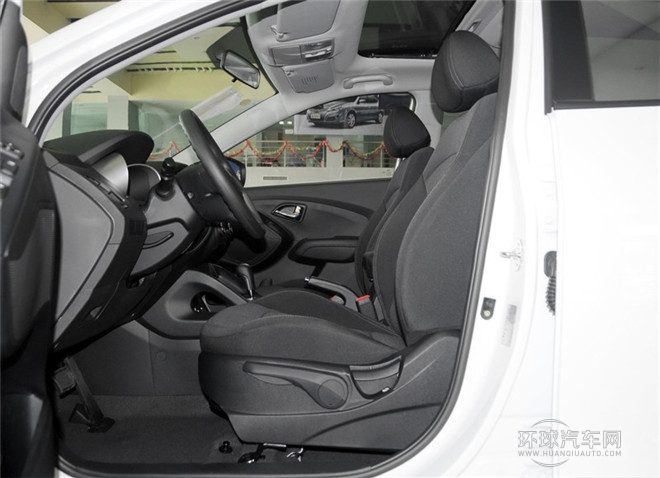 2015款 2.0L 自動兩驅舒適型 國IV