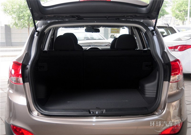 2015款 2.0L 自動兩驅舒適型 國V