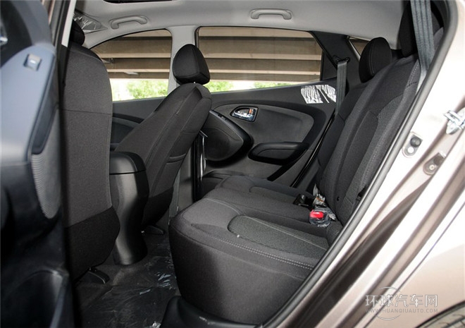 2015款 2.0L 自動兩驅舒適型 國V