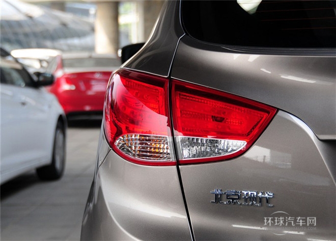 2015款 2.0L 自動兩驅舒適型 國V