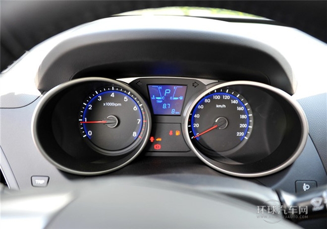 2015款 2.0L 自動兩驅智能型 國IV