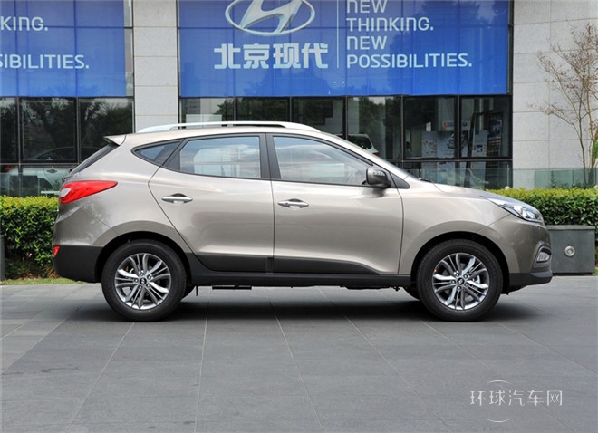 2015款 2.0L 自動(dòng)兩驅(qū)智能型 國IV