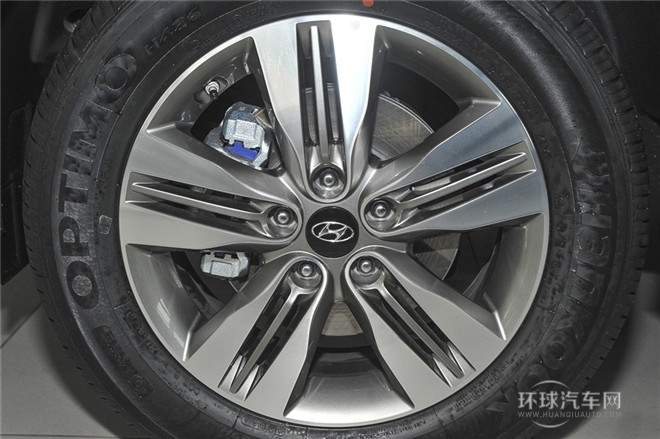 2015款 2.0L 自動四驅智能型 國IV