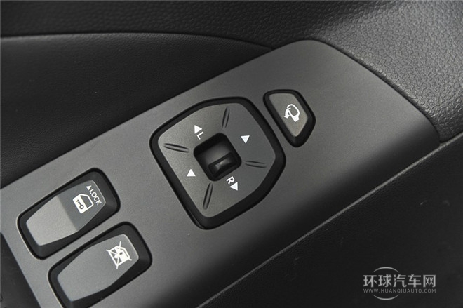 2015款 2.0L 自動四驅智能型 國IV