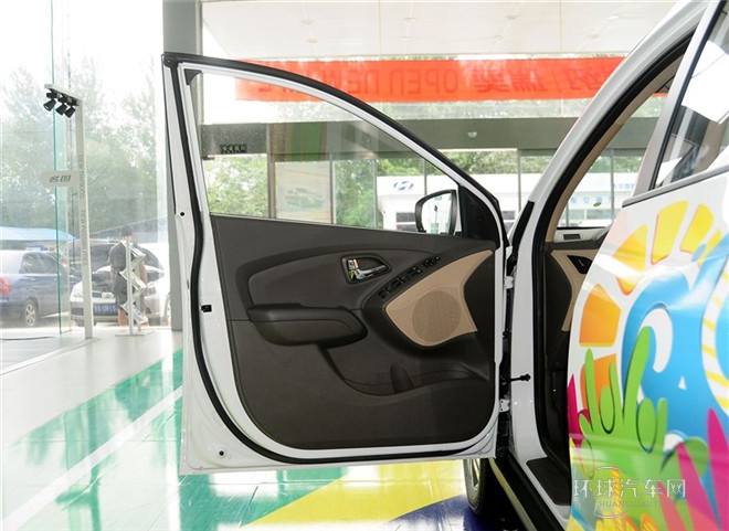 2015款 2.4L 自動四驅領先型 國V