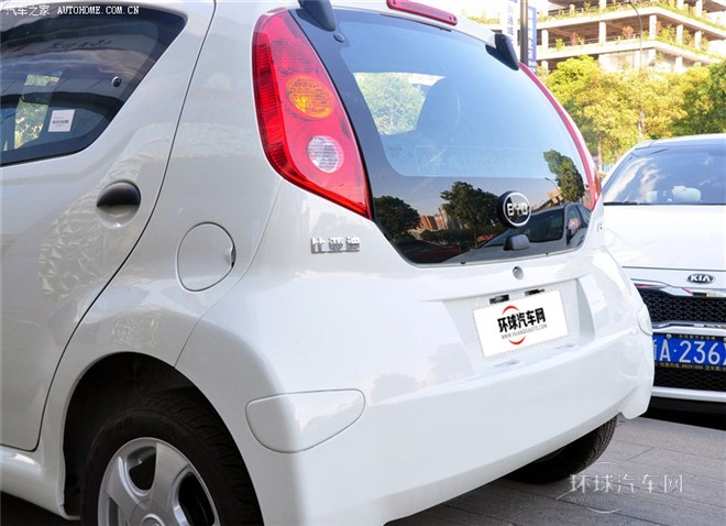 2015款 1.0L AMT 悅酷型