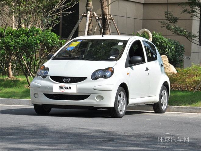 2015款 1.0L AMT 悅酷型